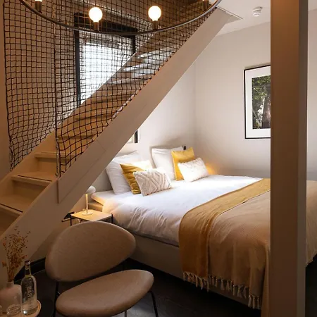 Kint Hotell