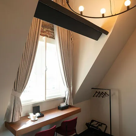 Hotel Boutique Kint 4*