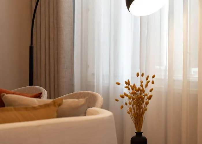 Отель Boutique Kint